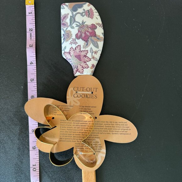 Matilda Jane Cookie Cutter & Spatula Set | Floral Baking Gift | NEW - Picture 1 of 6